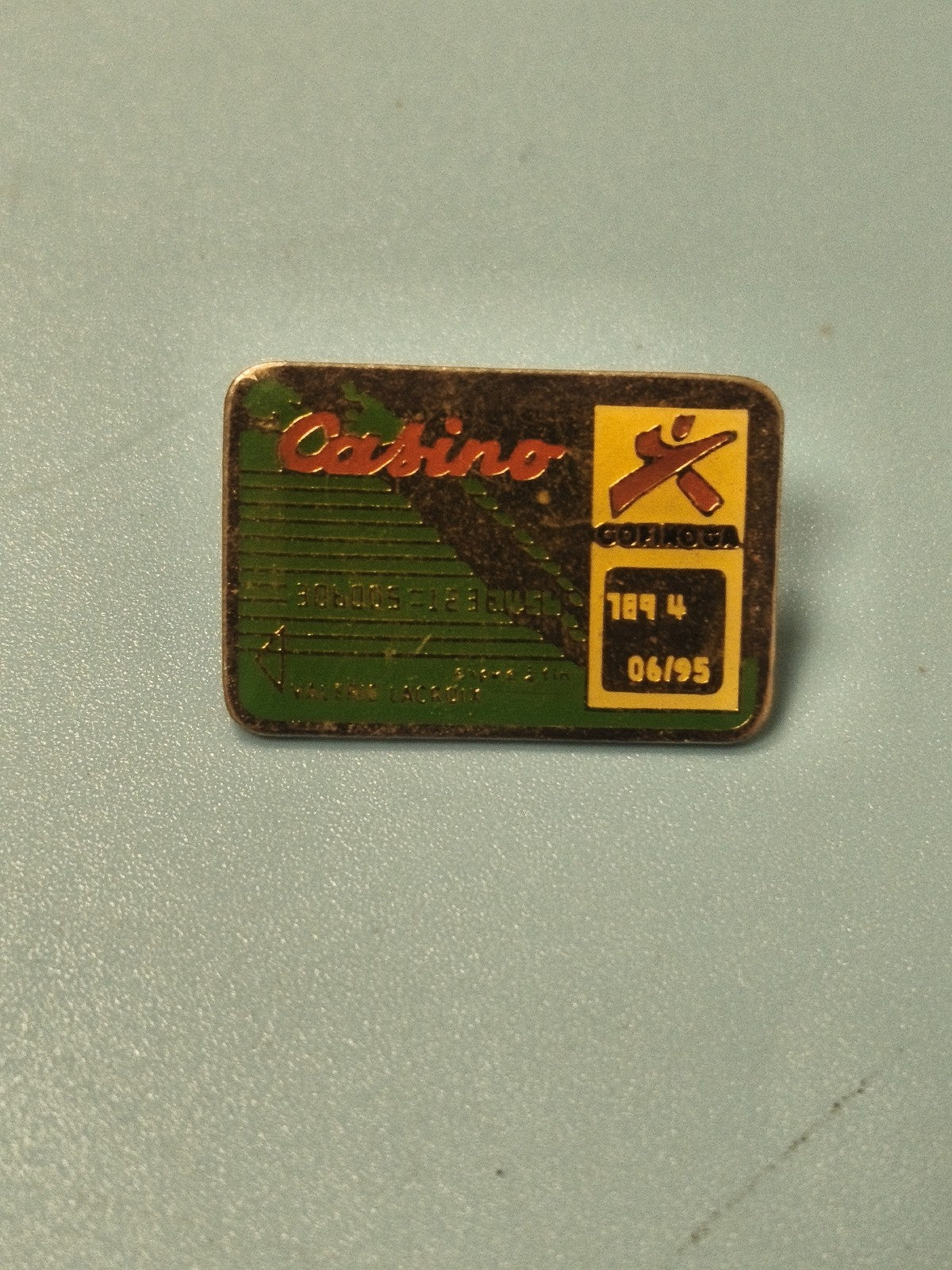 Pin's vintage Casino Sopiqua carte verte collection années 90 (Ref 6)