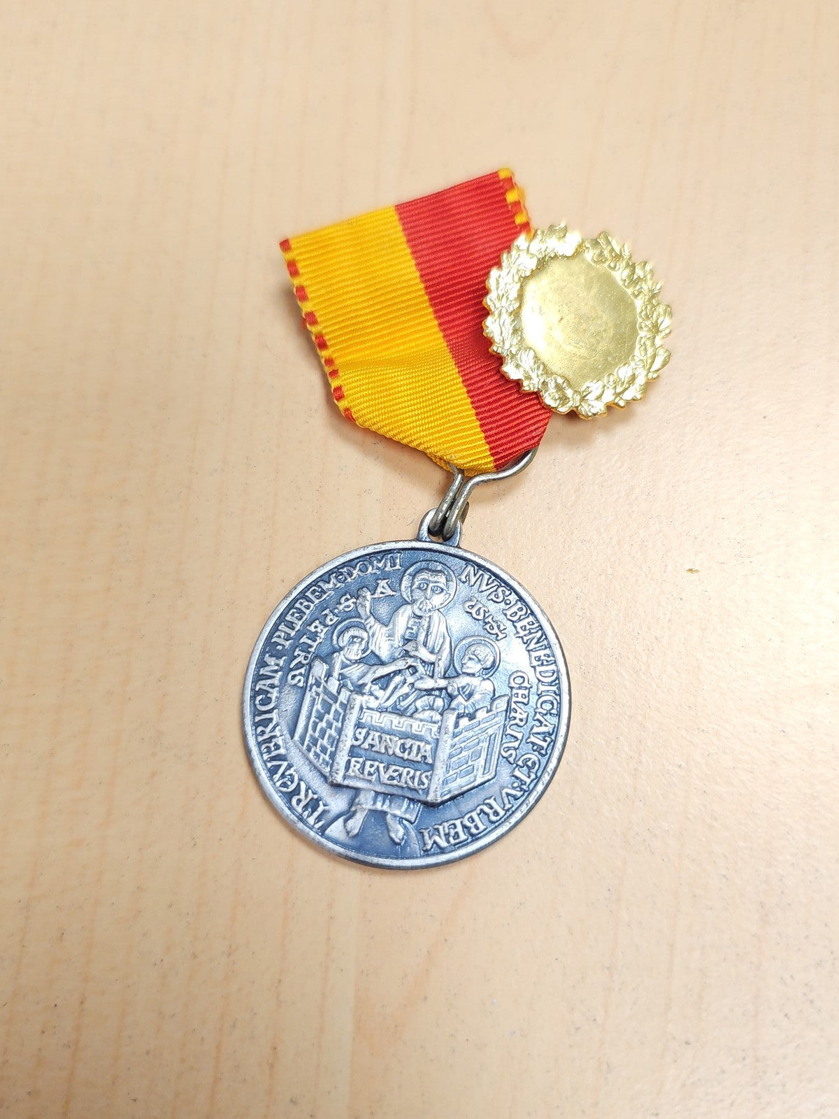 Insigne 1er Meeting Fédéral Gardes Traditionnels Allemands Trier 1984 souvenir