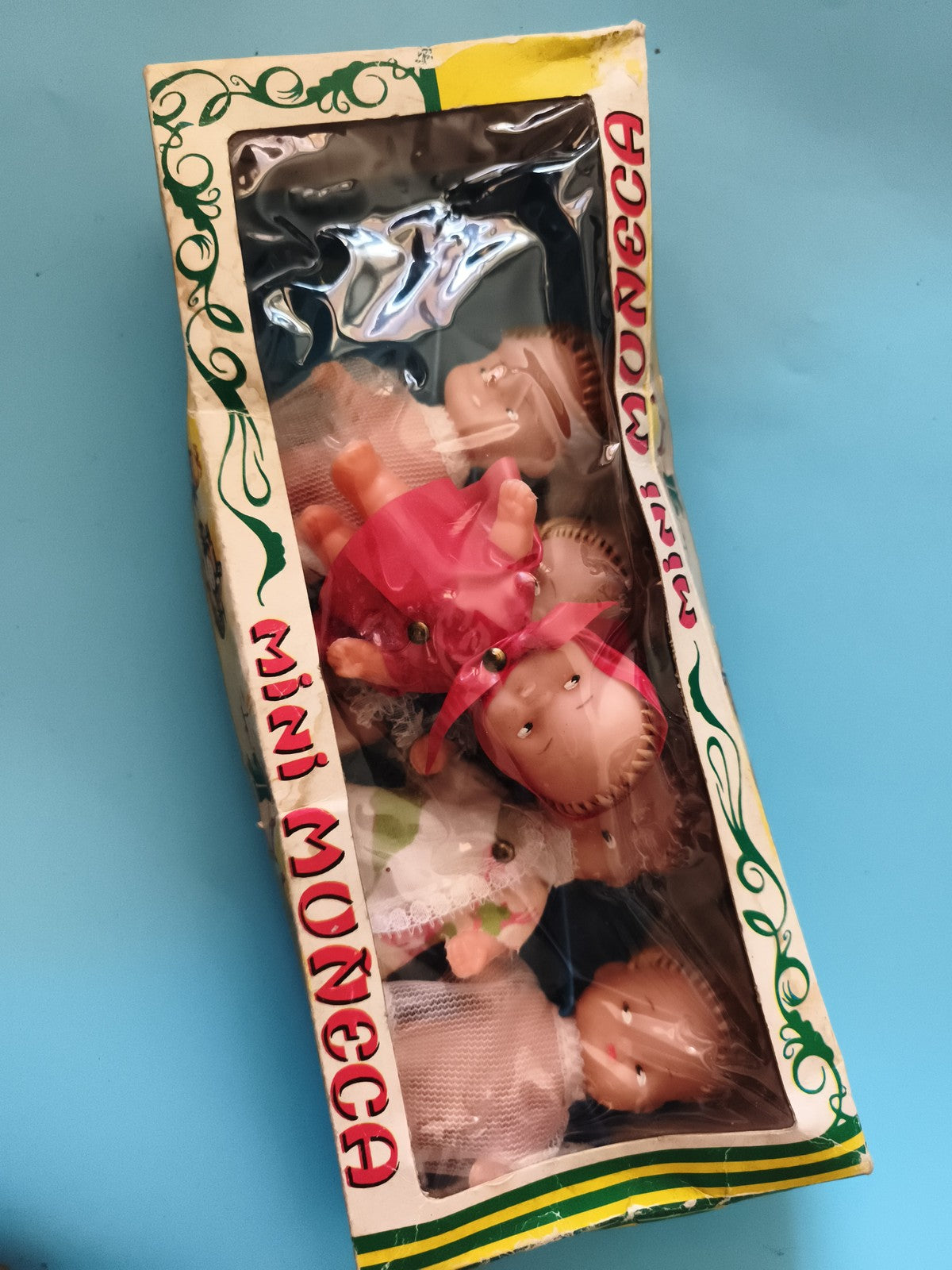 Mini poupées anciennes en boîte d'origine MINI MUNECA vintage lot 4 poupées
