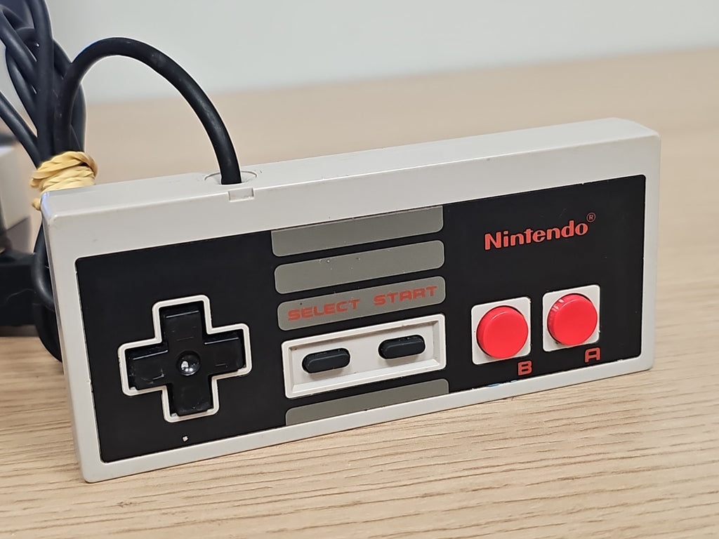 Console Nintendo NES Mini + manette grise officielle fonctionnelle