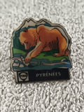 Pin's FINA Pyrénées ours vintage émaillé badge montagne Ref 6