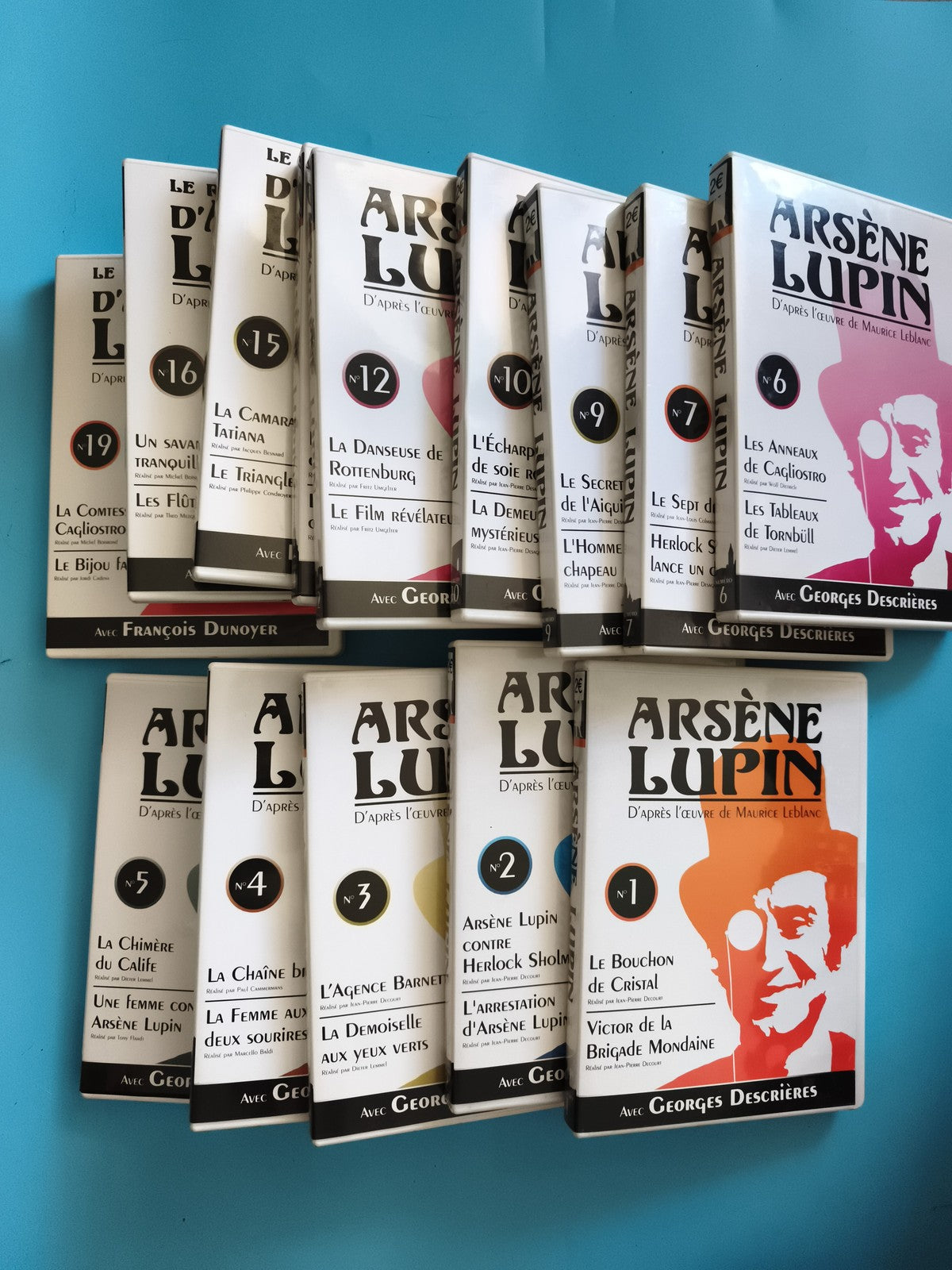 Lot 13 DVD Arsène Lupin série Georges Descrières jaquettes numérotées