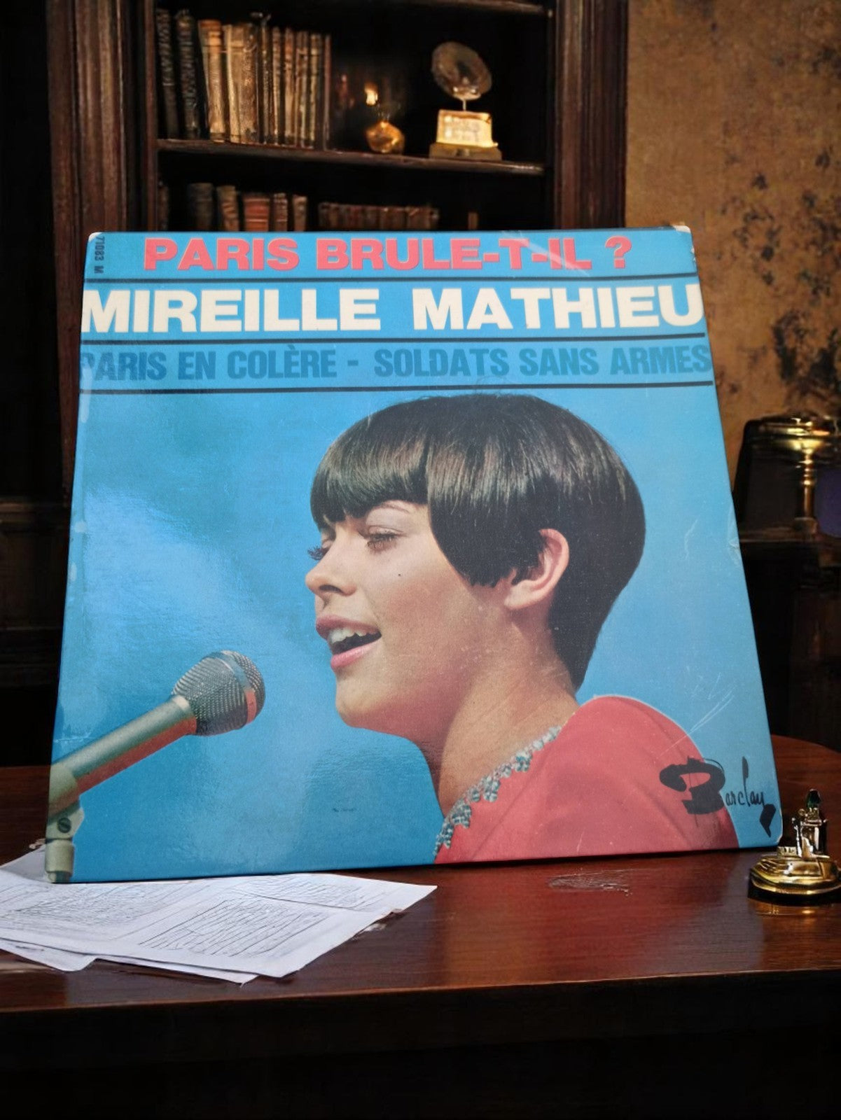 Vinyle 45T Mireille Mathieu Paris Brûle-t-il ? Barclay Vintage Années 60