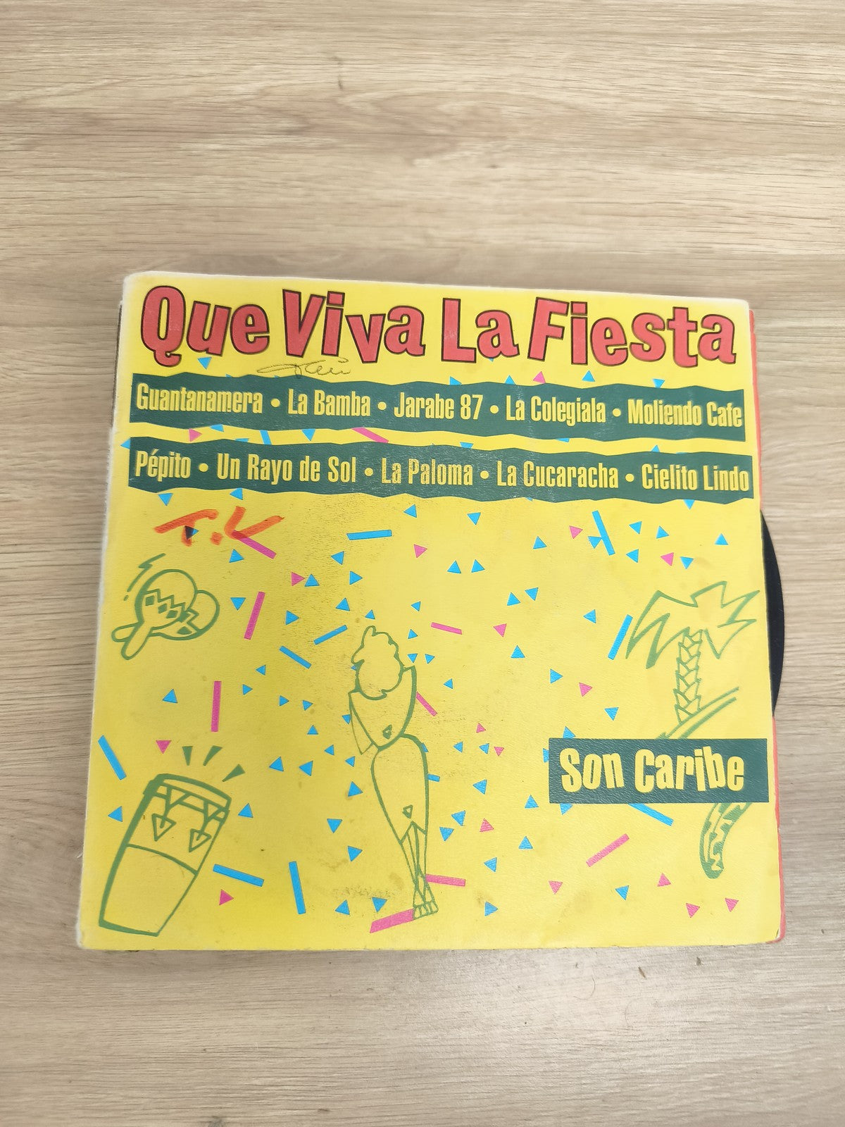 Vinyle 45 tours Que Viva La Fiesta Son Caribe pochette jaune titres latinos