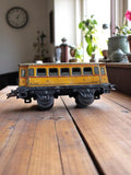Wagon train ancien tôle jaune BT 15042 déco vintage état rustique ferroviaire