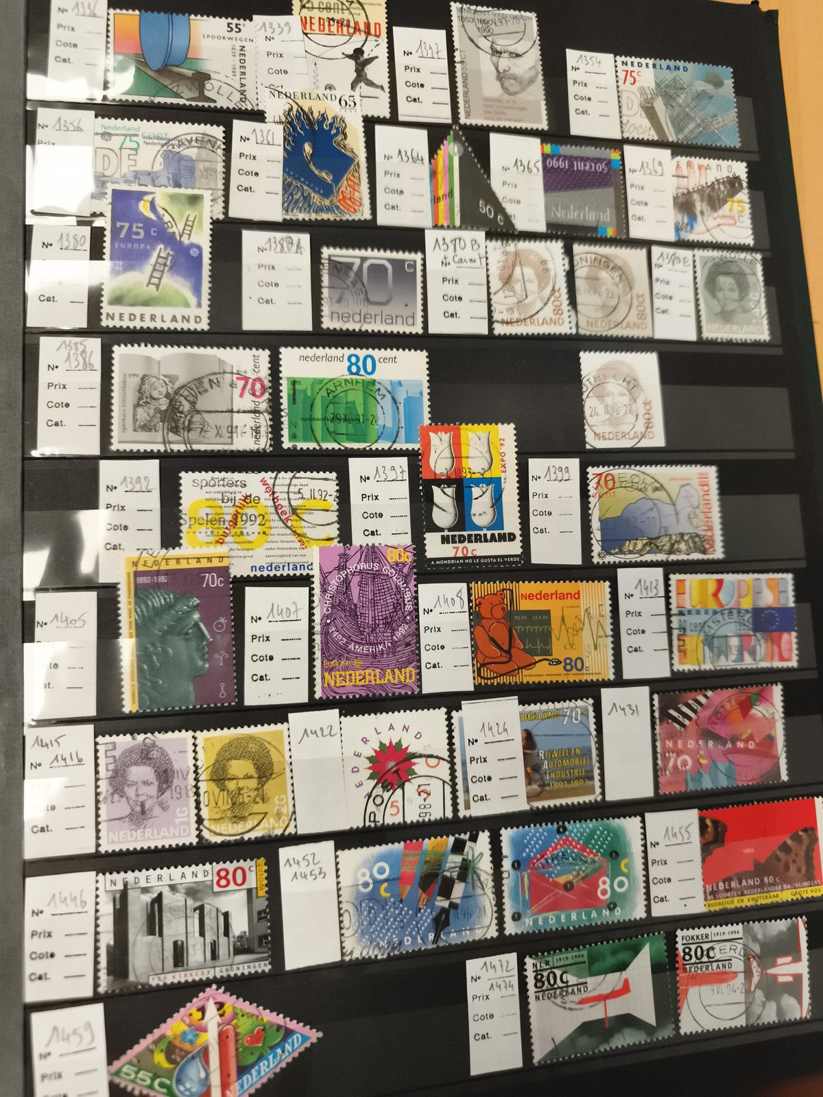 Timbres oblitérés Pays-Bas x35 thèmes variés design moderne philatélie