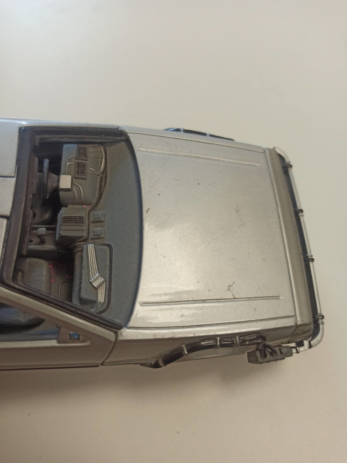 Voiture miniature DeLorean Welly rétro argentée Back to the Future II