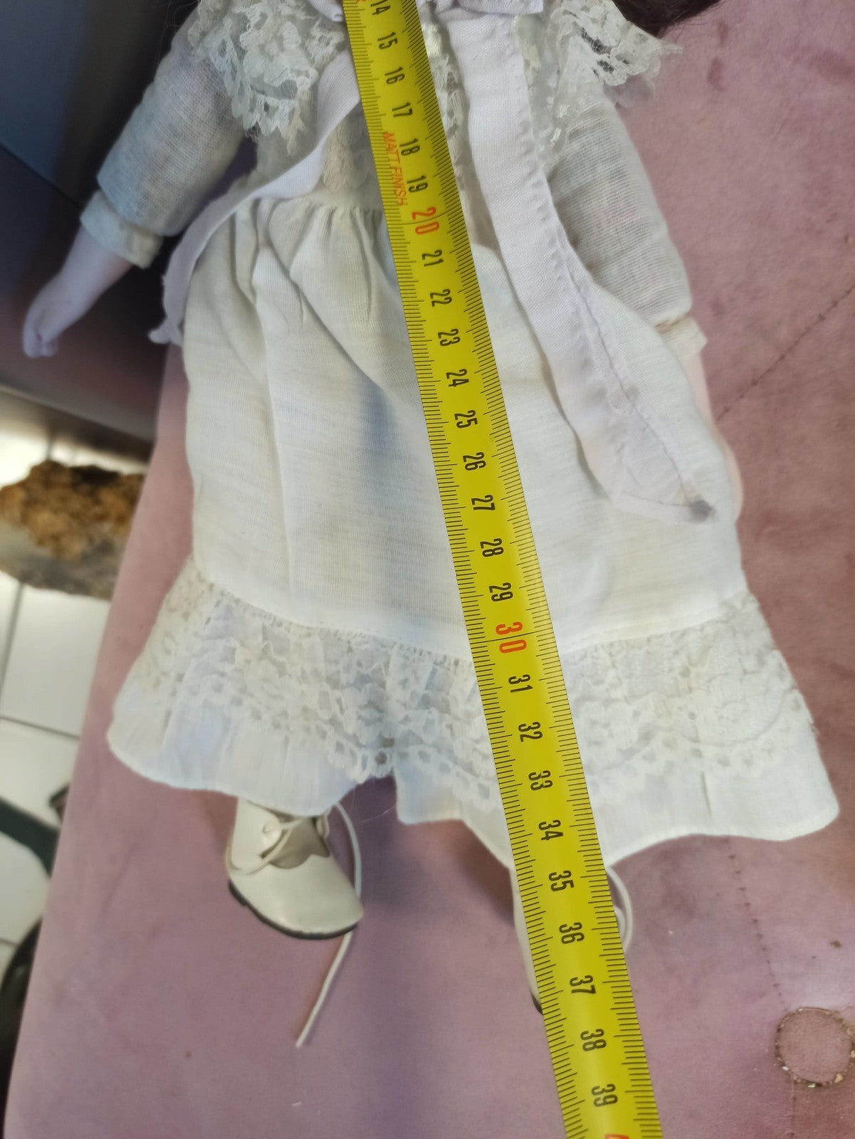 Poupée ancienne porcelaine, robe dentelle blanche, vintage rétro déco