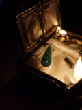 Pendentif goutte vintage pierre verte, motif rayé, marque mystère
