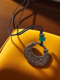 Collier pendentif vintage doré motif ethnique perle verte rétro chic