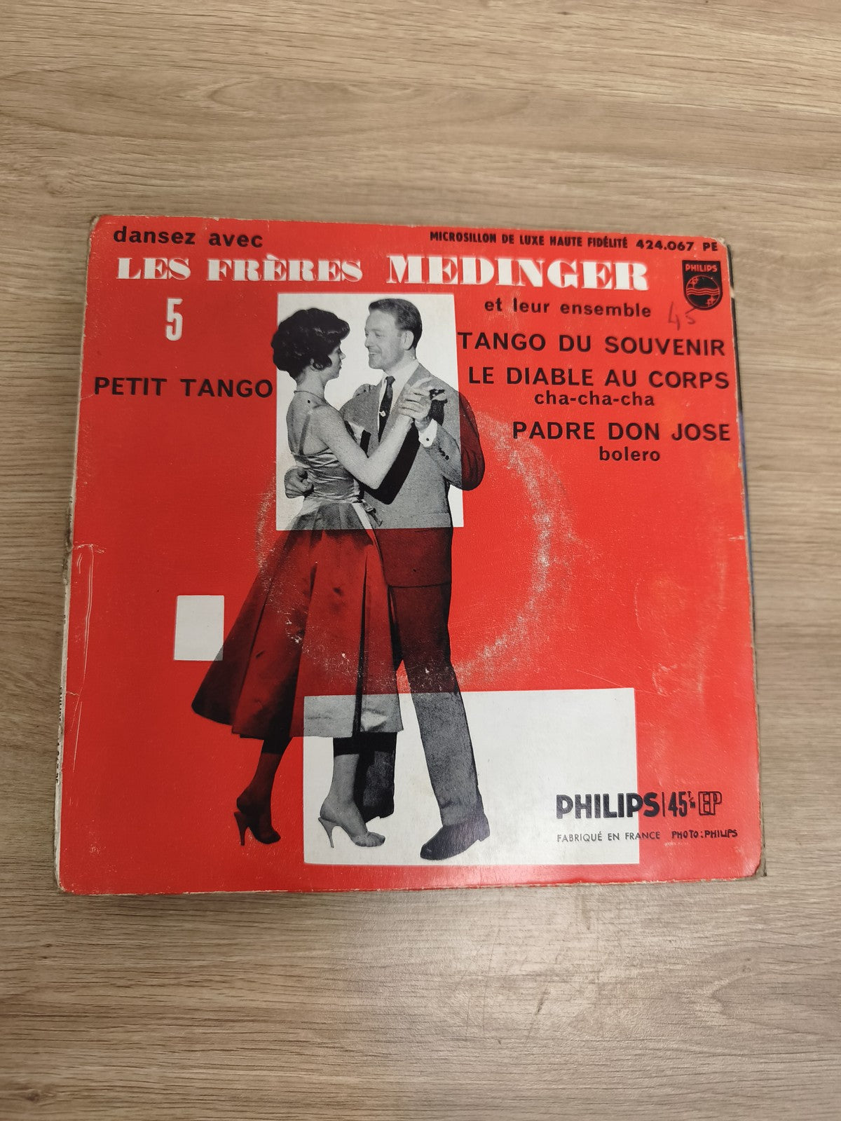 Vinyle 45 tours Les Frères Medinger ? Dansez Avec, Philips, pochette rouge