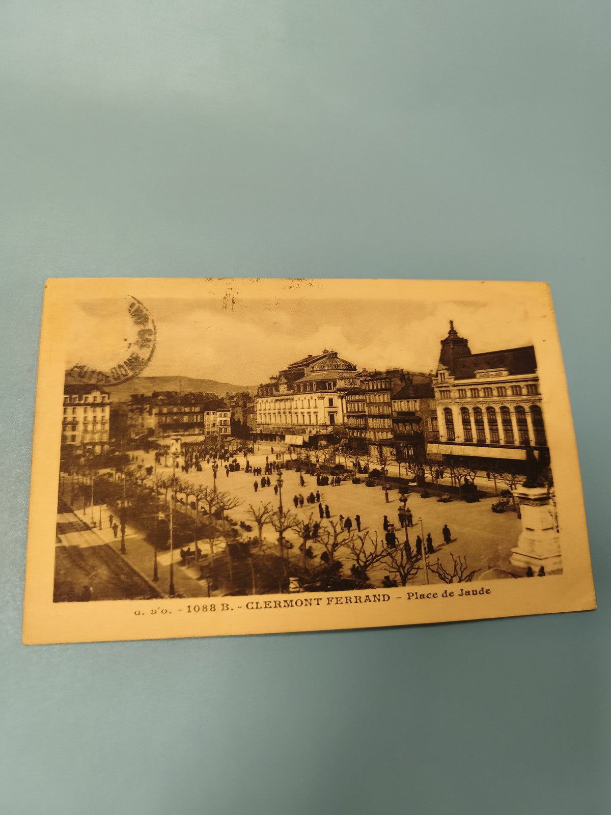 Ancienne carte postale animée Clermont-Ferrand Place de Jaude vintage rare
