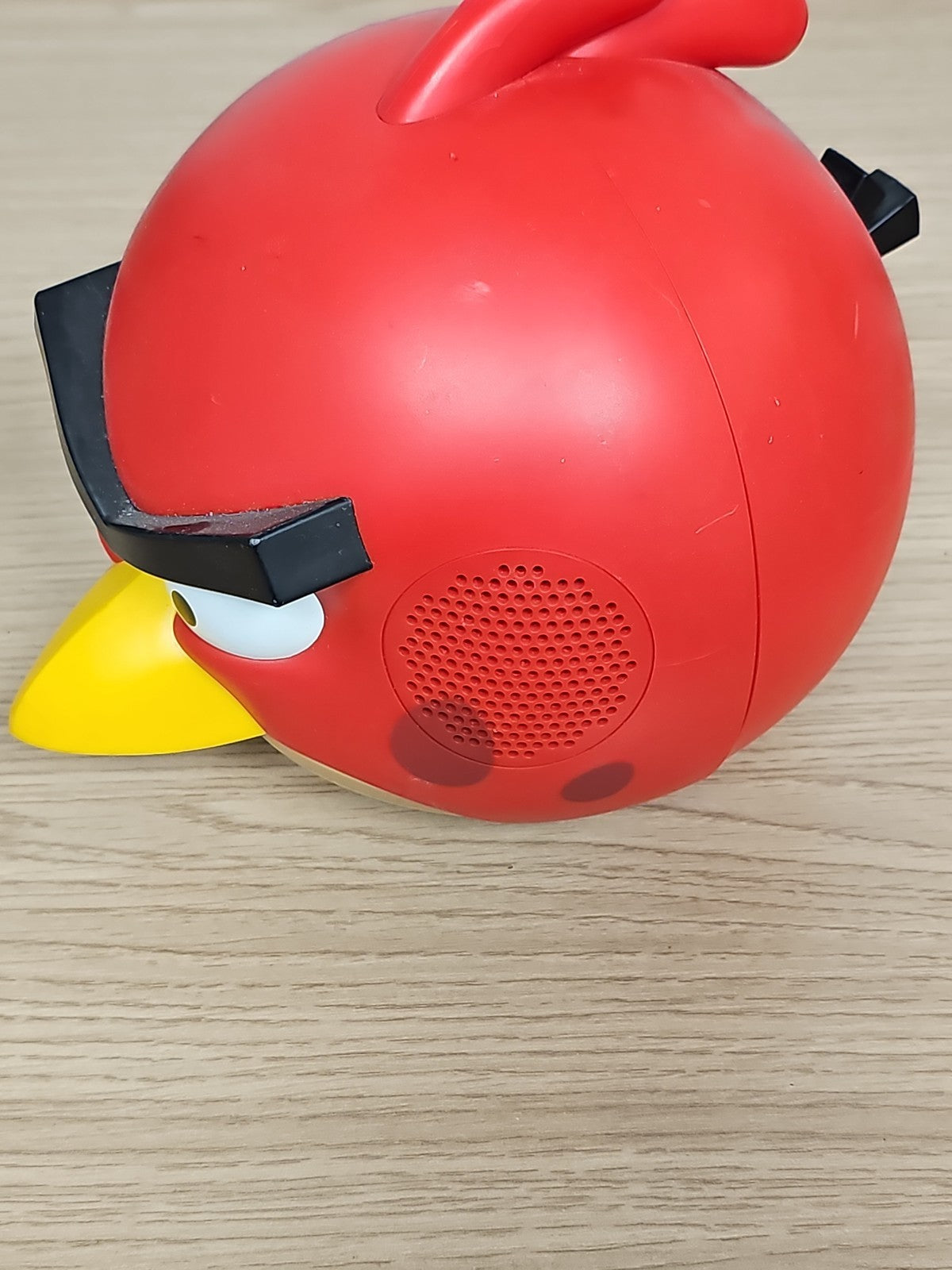 Enceinte Angry Birds rouge vintage à restaurer déco ou pièces rétro