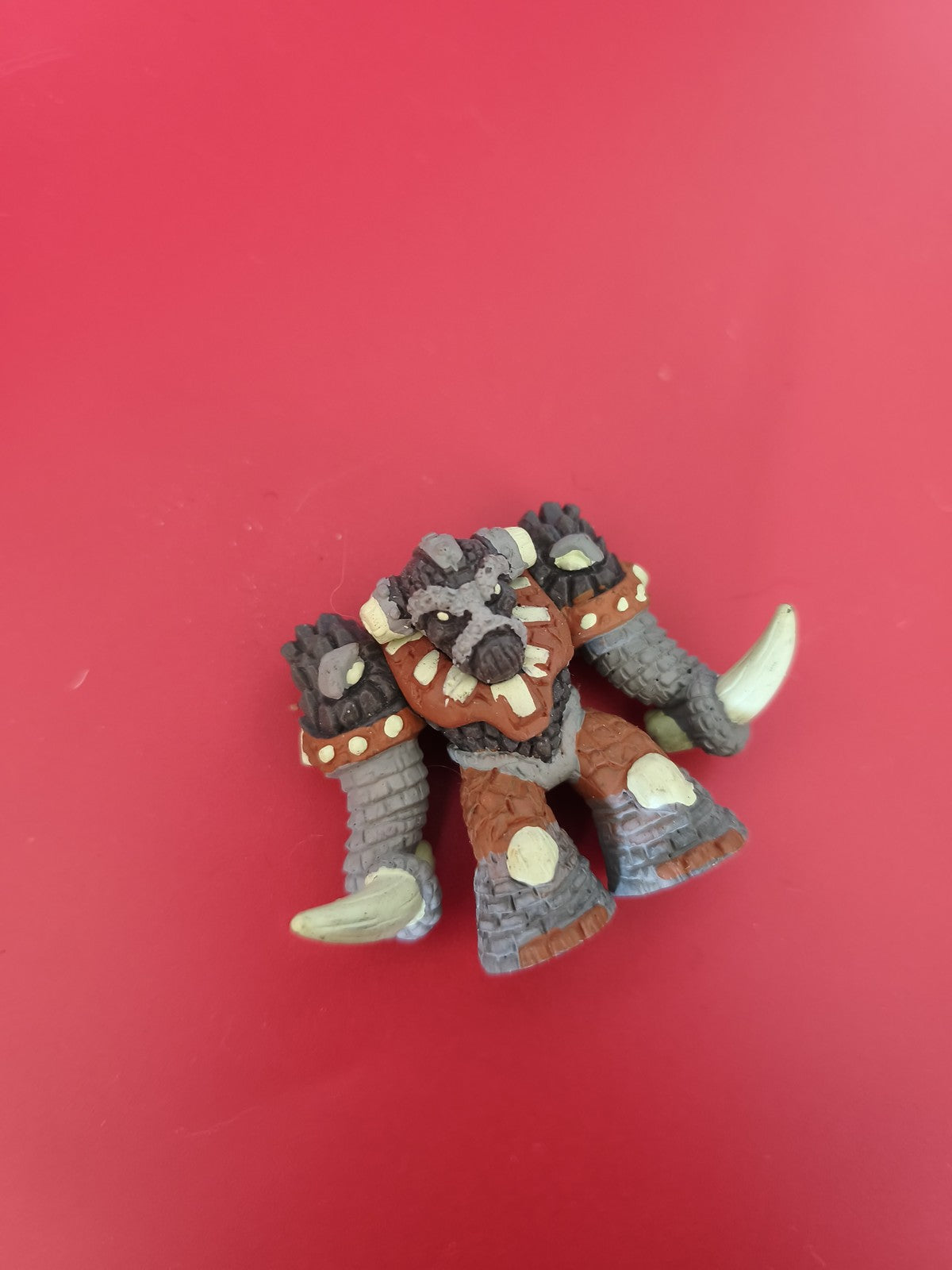 Figurine Gormiti d'occasion personnage articulé jouet enfant univers fantastique