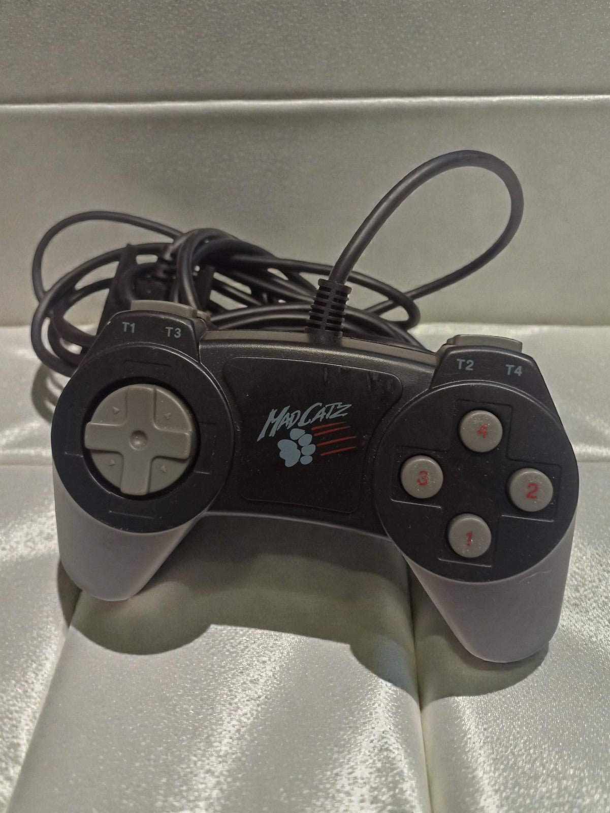 Manette filaire Mad Catz compatible Sony PlayStation PS1 contrôleur d'occasion