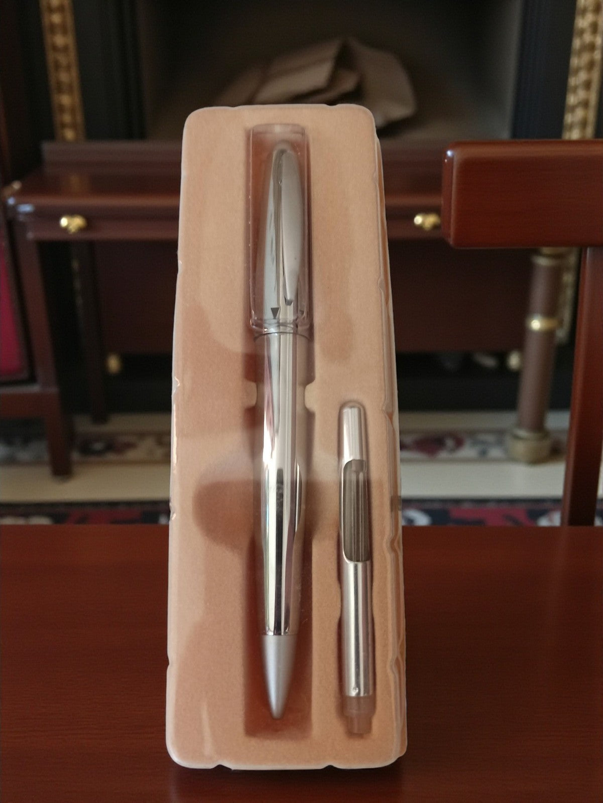Stylo plume vintage aspect chromé neuf – Instrument écriture rétro