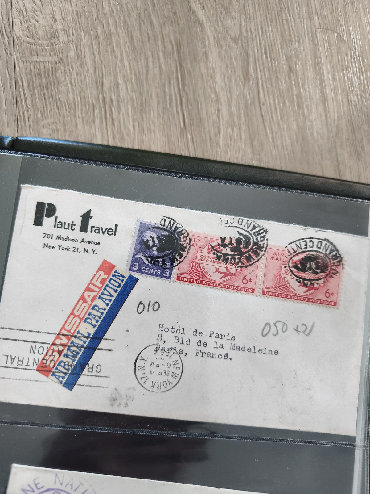 Ancienne enveloppe philatélie oblitérée USA vers France, timbres avion vintage
