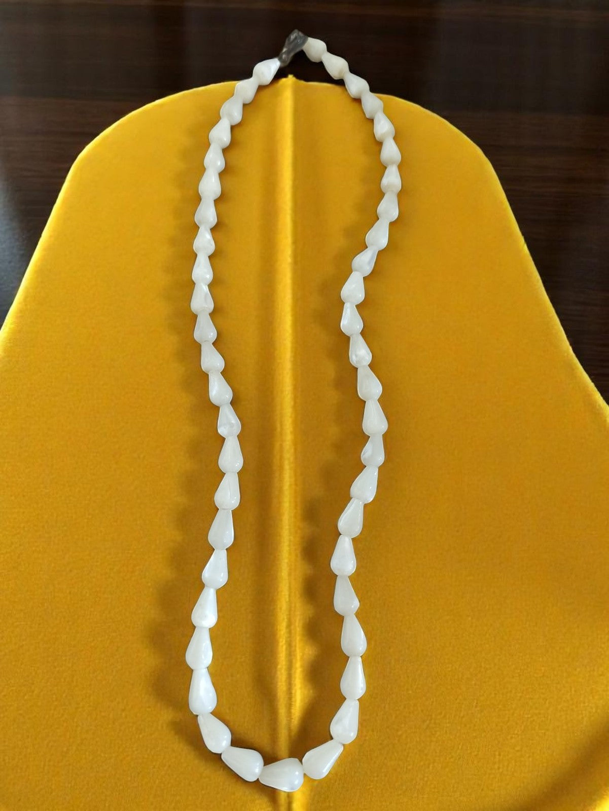 Collier vintage perles de culture authentiques blanc goutte rétro