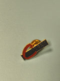 Vintage pin's Comedia Aubagne émaillé rouge et doré collection (Ref 1)