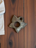 Pendentif vintage fleur métal années 1950 rétro authentique deadstock