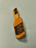 Vintage pin's Jack Daniel's bouteille whisky ? objet publicitaire collection