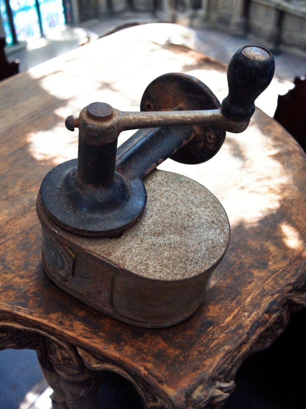 Aiguiseur à manivelle ancien début XXe, métal, affûteur vintage outil rare