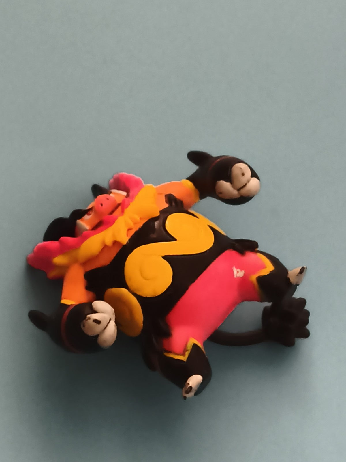 Figurine Pokémon Emboar modelée main couleurs vives déco jouet