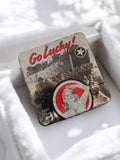 Petite boîte métal vintage Go Lucky D-Day 6 June rétro déco US Army