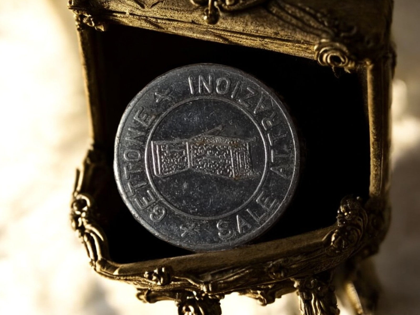 Jeton italien vintage en métal GETTONE ATTRAZIONI – pièce casino ancienne