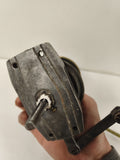 Ancienne poignée serrure de porte en métal, patine d?origine, pièce vintage