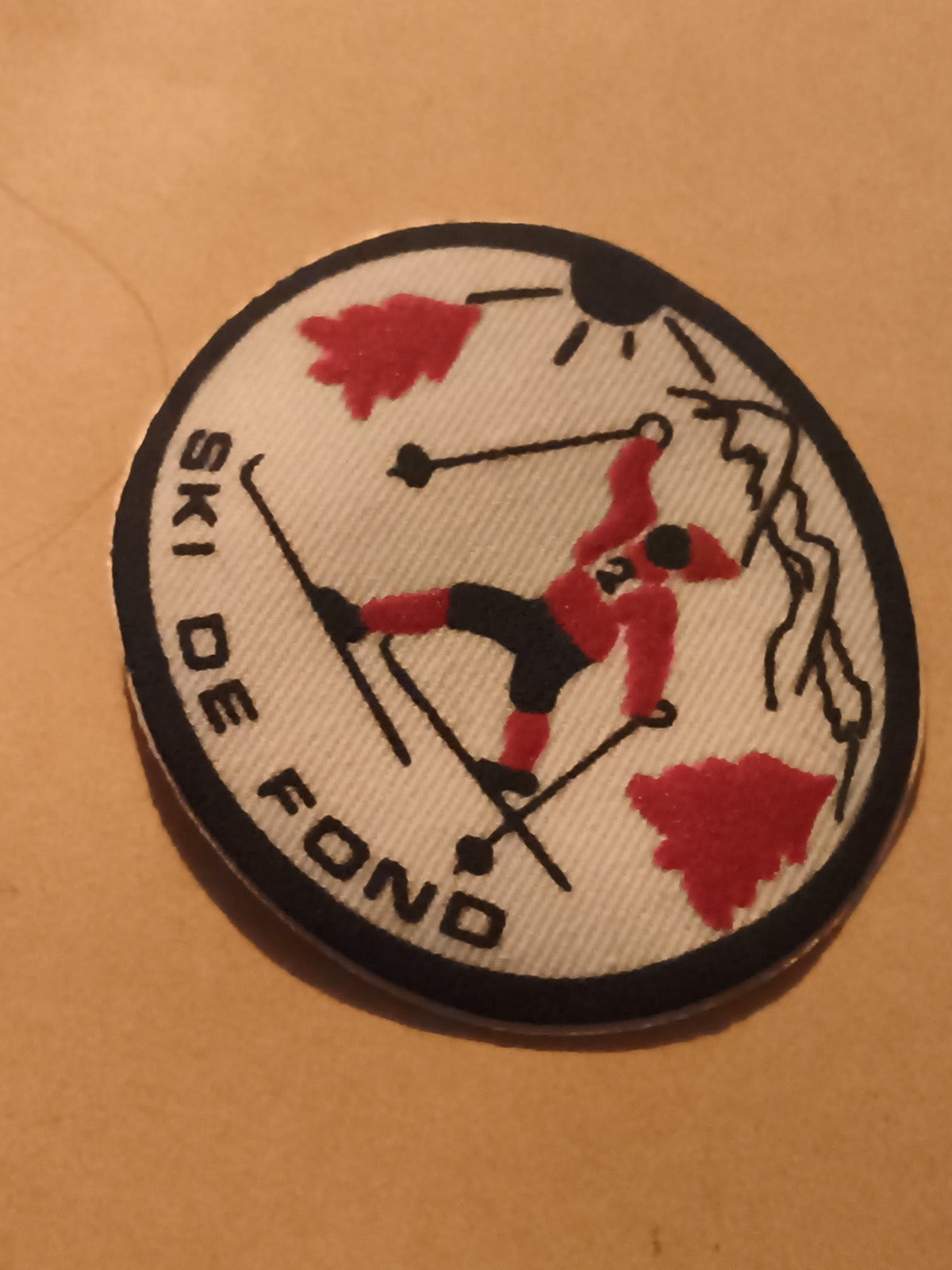 Écusson ancien ski de fond brodé vintage badge patch sport montagne
