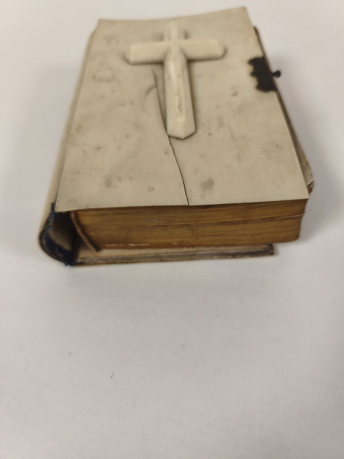 Ancien missel paroissien romain XIXe reliure os croix relief vintage