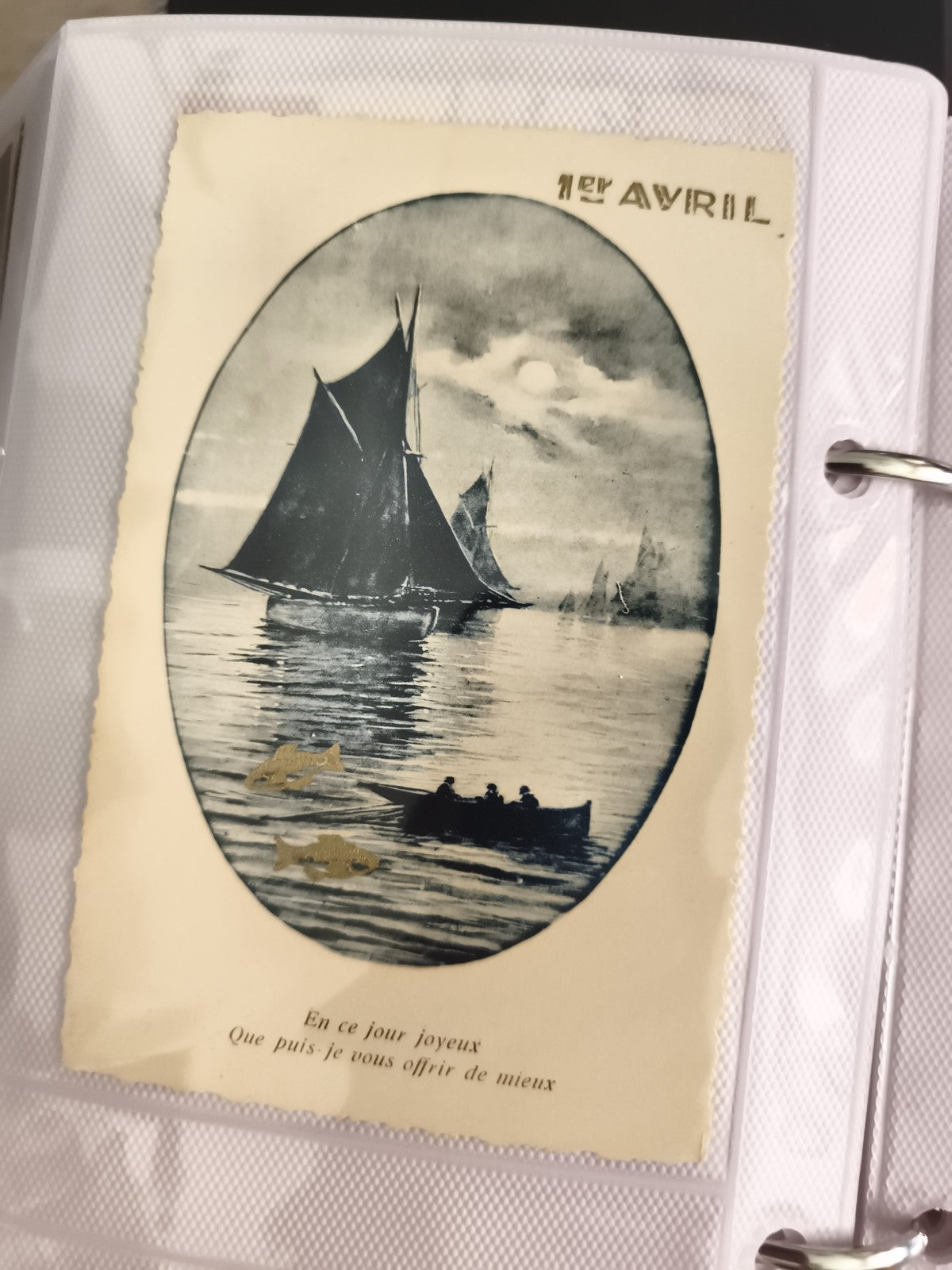 Carte postale ancienne 1er avril bateaux voiliers dorure poissons CPA vintage