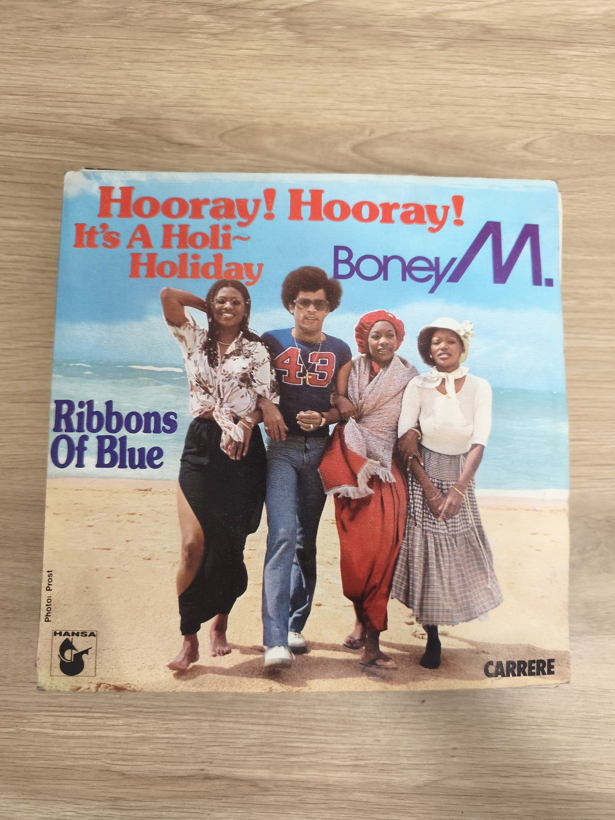 Vinyle 45 tours Boney M. Hooray! Hooray! It's A Holi-Holiday / Ribbons Of Blue
