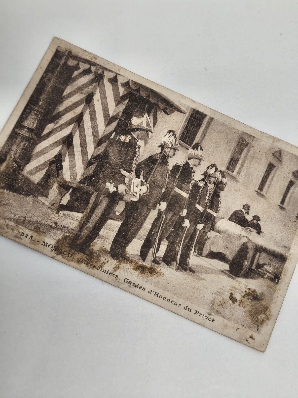 Carte postale ancienne Monaco Carabiniers Garde d’Honneur Prince