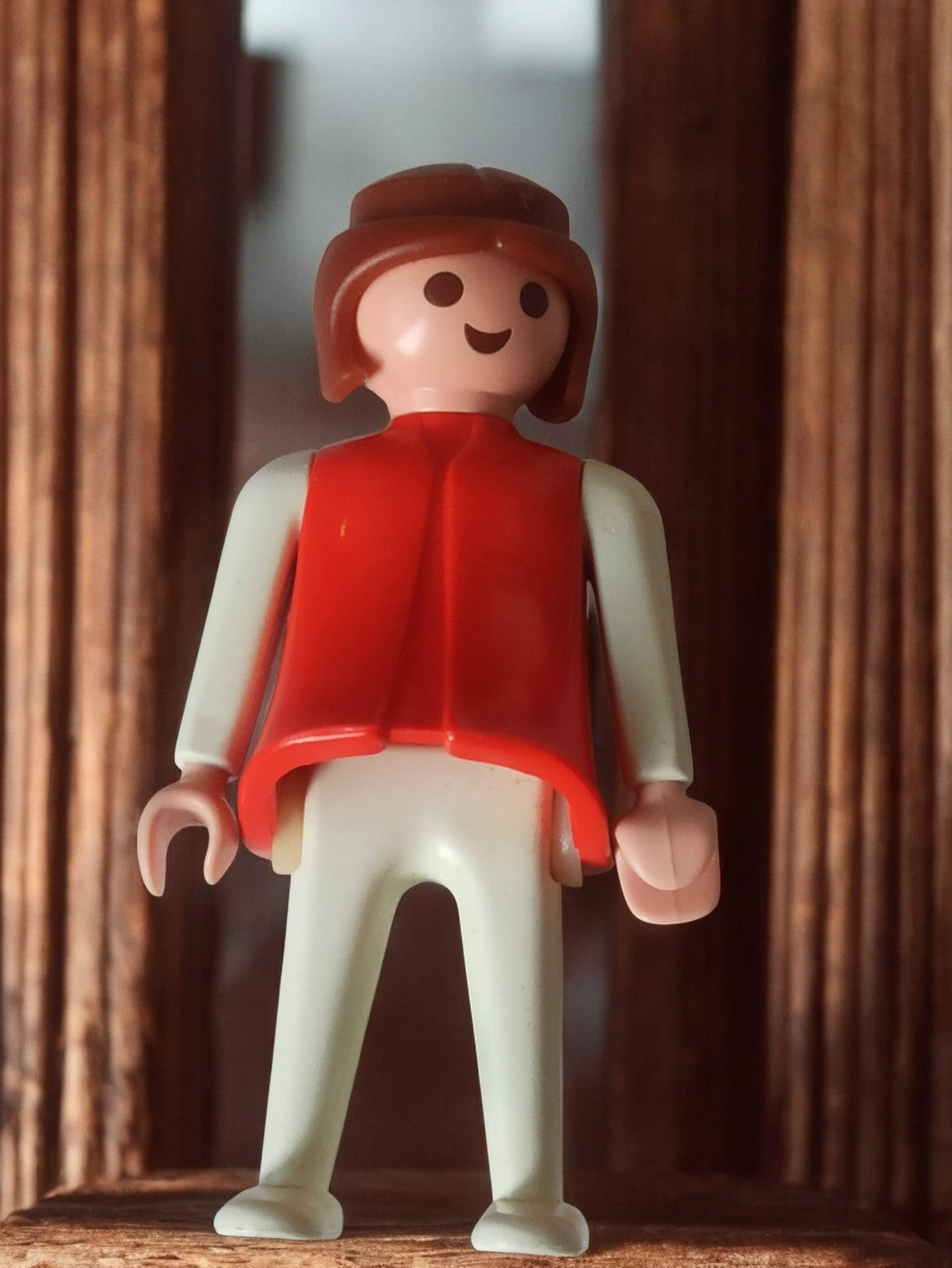 Figurine Playmobil vintage années 70 personnage ancien rétro rare veste rouge