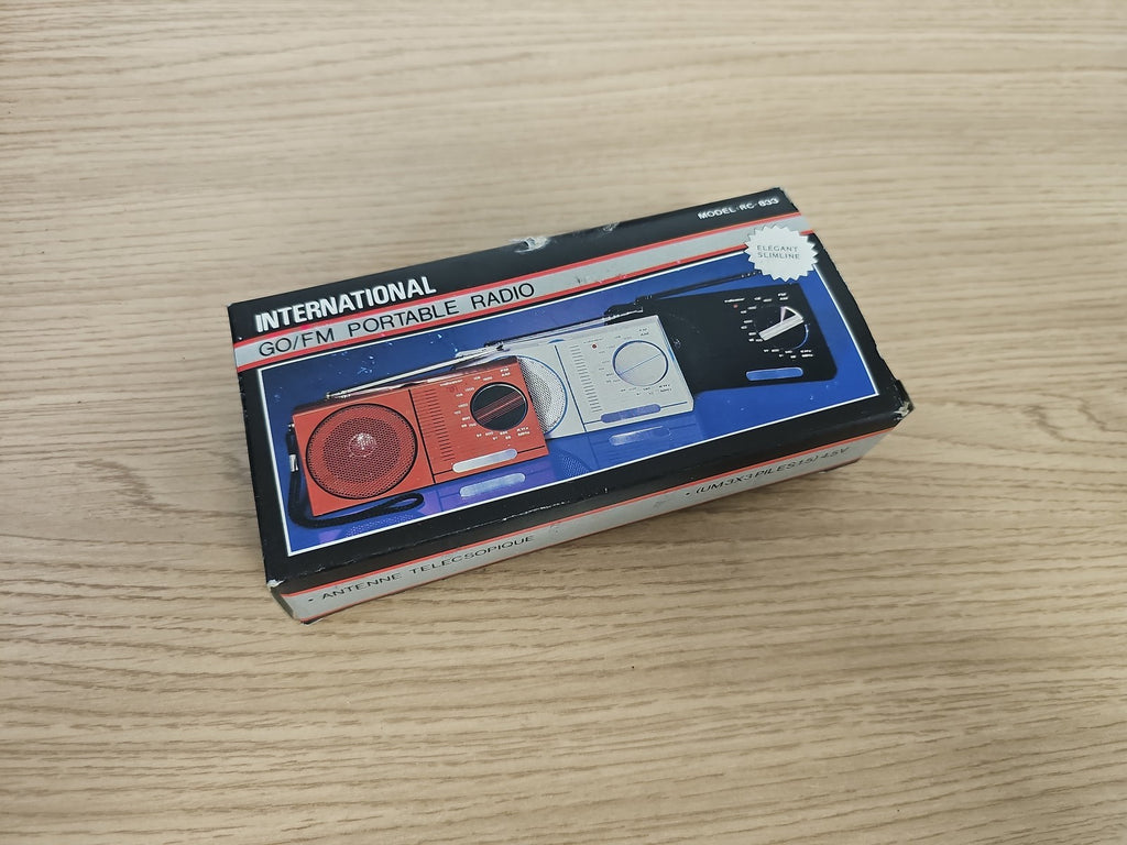 Radio portable vintage INTERNATIONAL RC-893 en boîte, rétro FM/GO années 80