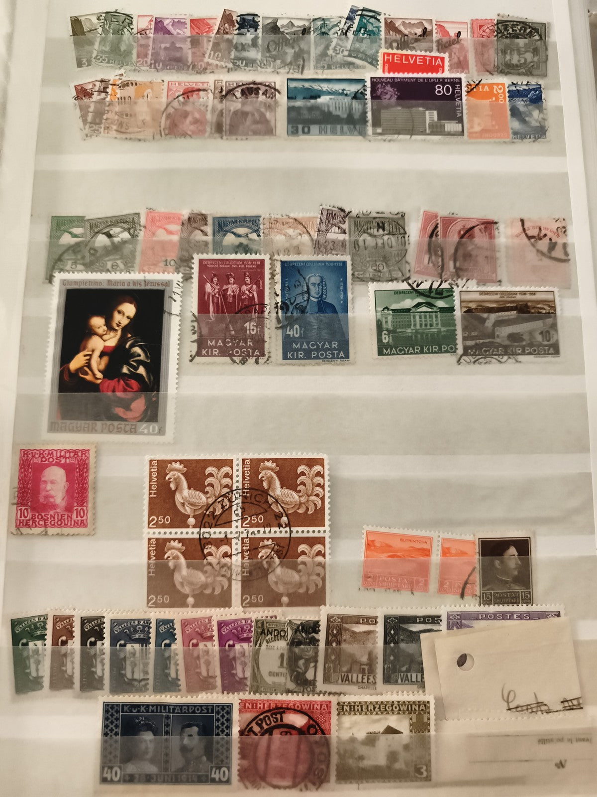 Timbres Europe oblitérés Helvetia Magyar Kir Posta Bosnia Suisse lot philatélie