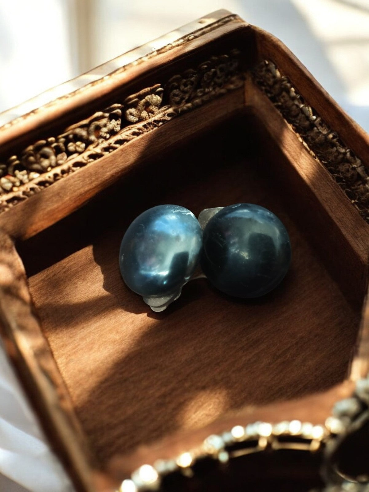 Boucles d'oreilles fantaisie vintage élégantes