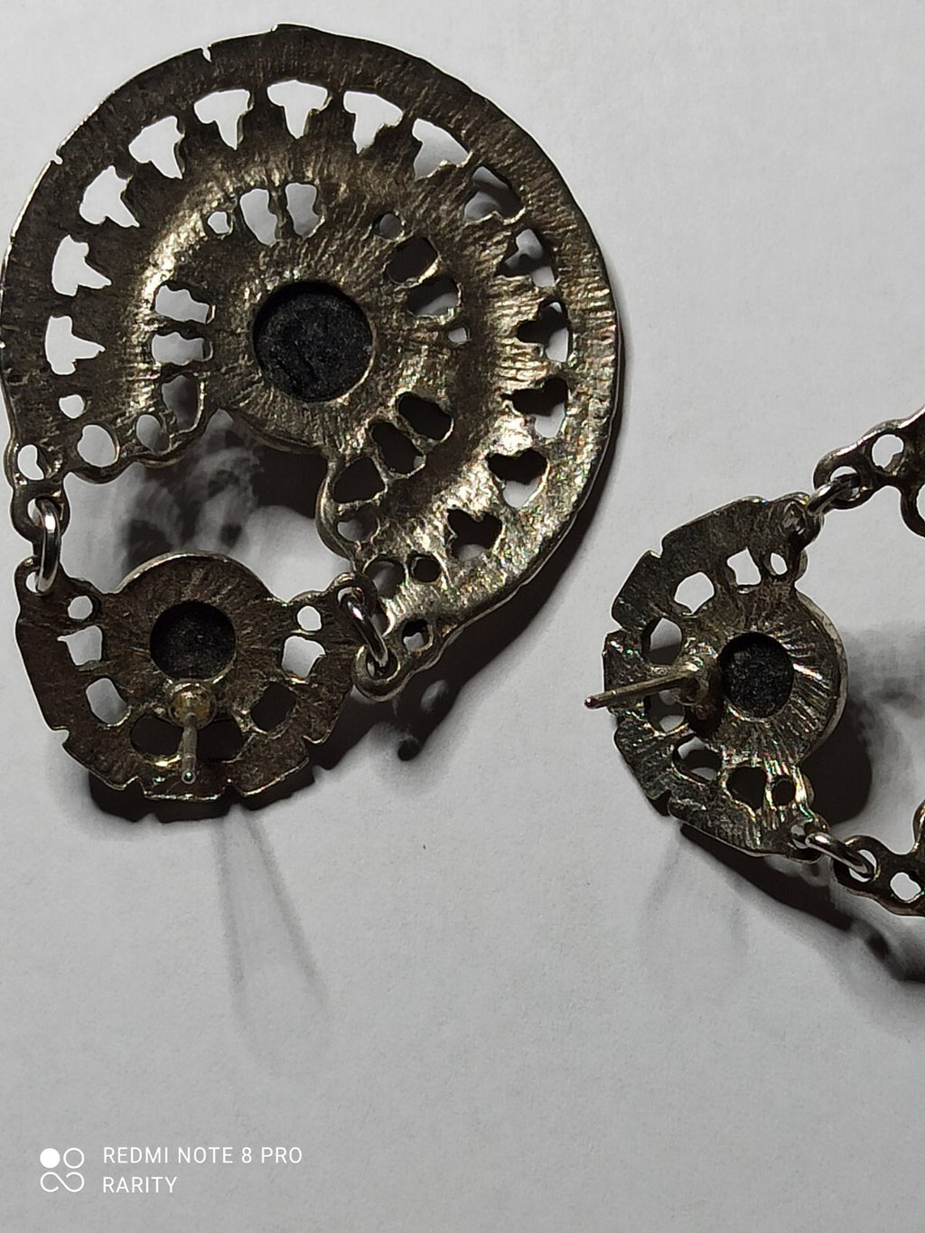 Boucles d’oreilles vintage obsidienne naturelle cabochons noirs style rétro