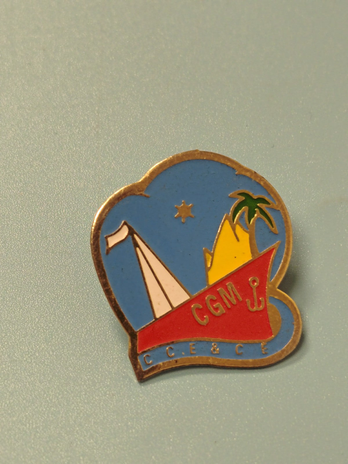 Vintage pin's CGM bateau palmiers émaillé collection marine ancienne