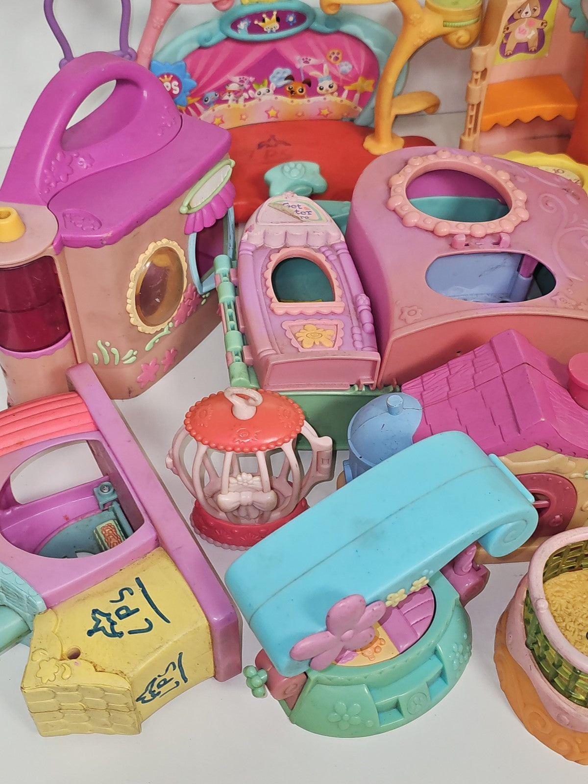 Gros lot maisons et accessoires Littlest Petshop Petshop maison animaux jouets e