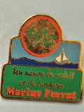Pin's vintage Marius Ferrat 1992 voilier, collection, souvenir ancien rare