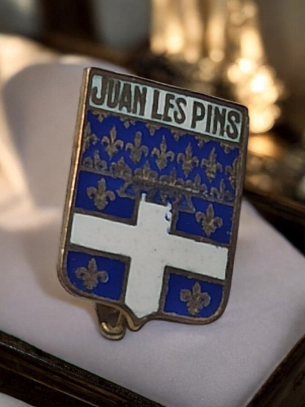 Broche ancienne blason émaillé Juan Les Pins, bleu blanc, pin’s vintage héraldiq