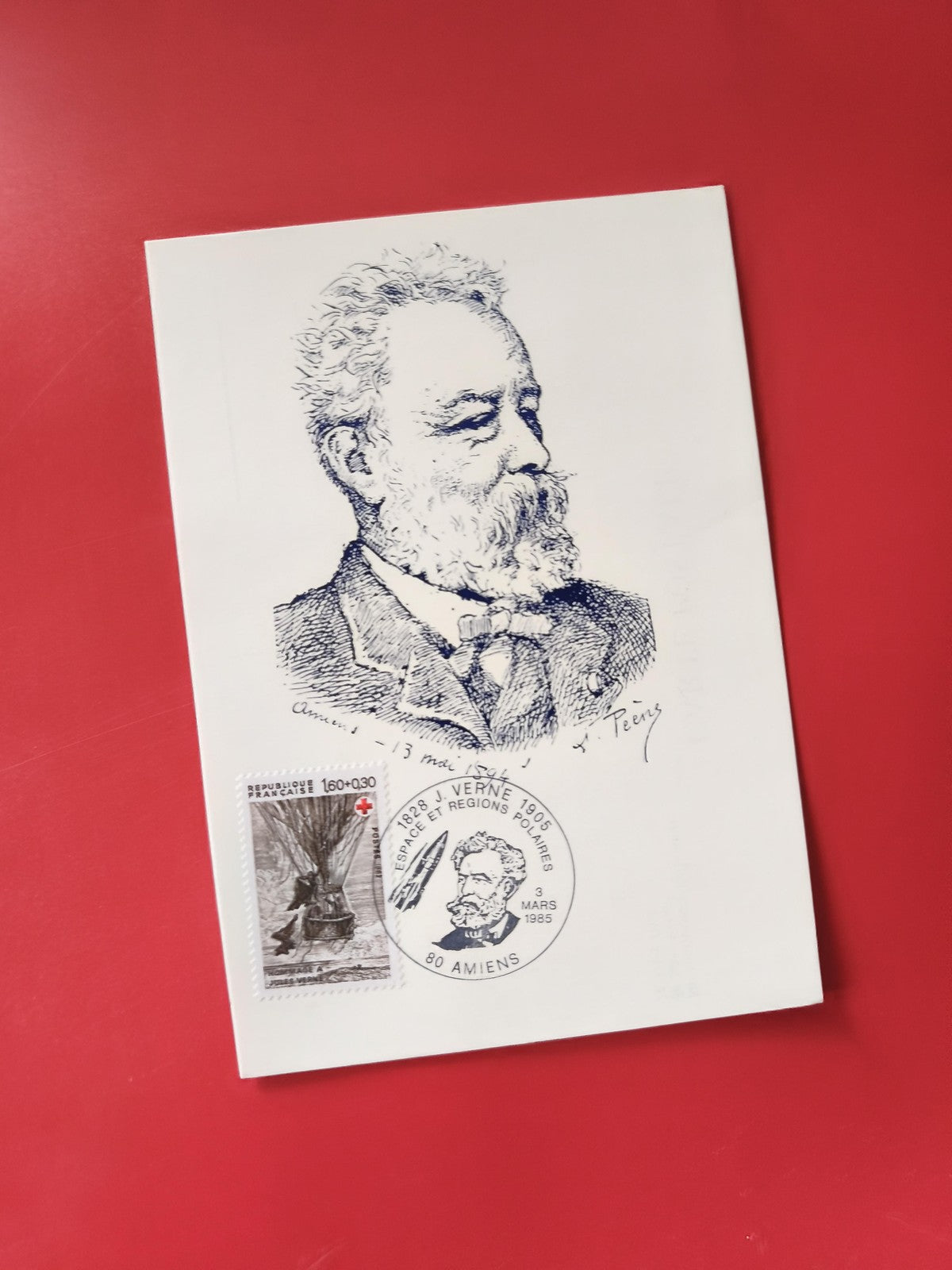 Carte postale philatélie portrait homme timbre et cachet Amiens