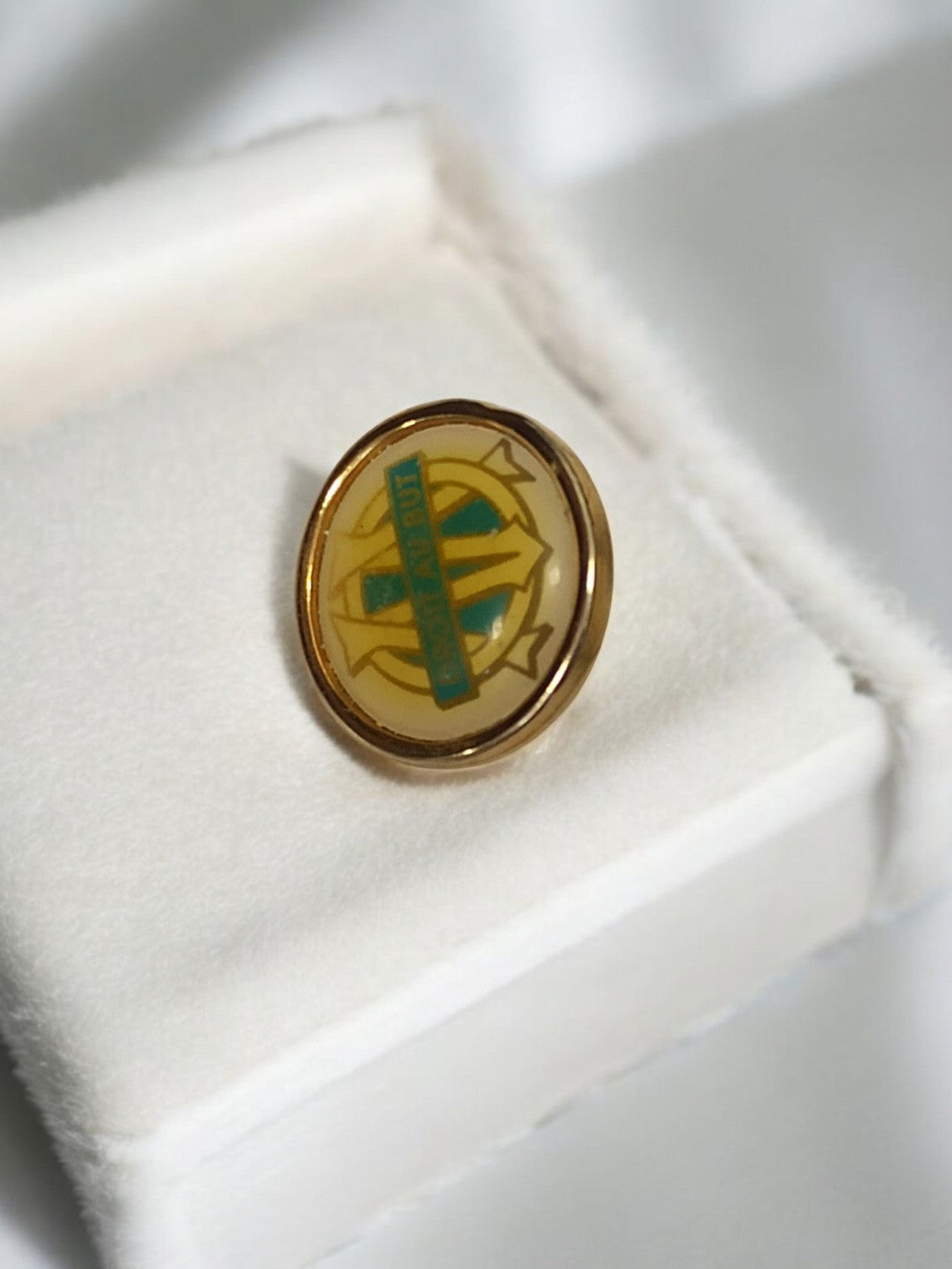Pin's vintage Olympique de Marseille OM ancien rare collection football rétro