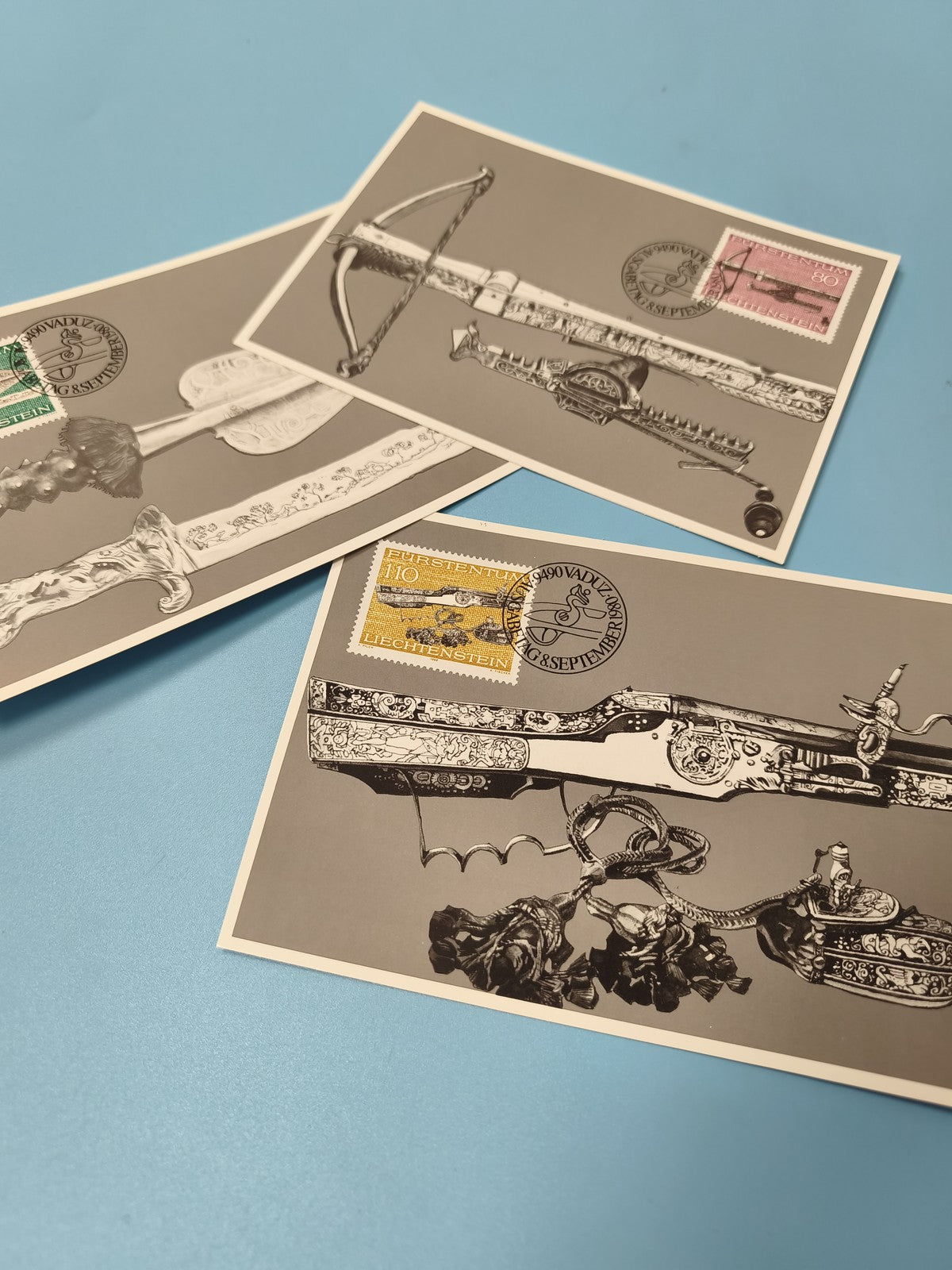 Lot cartes postales Liechtenstein armes anciennes oblitérées timbres colorés