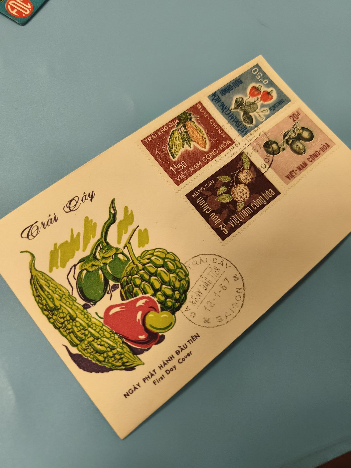 Ancienne enveloppe FDC Vietnam timbres fruits exotiques illustrée collection