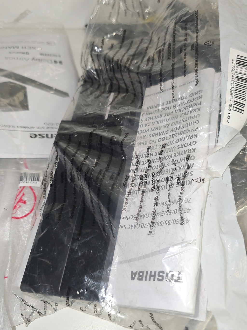 Lot supports muraux TV et écrans PC neufs, compatible Toshiba et autres marques