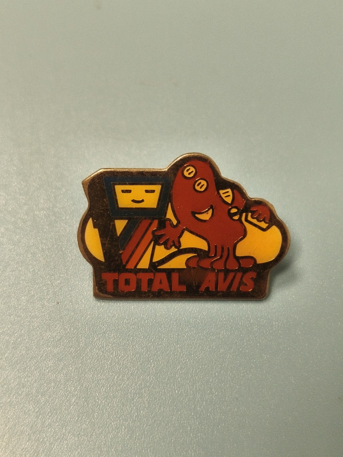 Pin's vintage TOTAL AVIS mascottes, collection publicitaire rétro, occasion